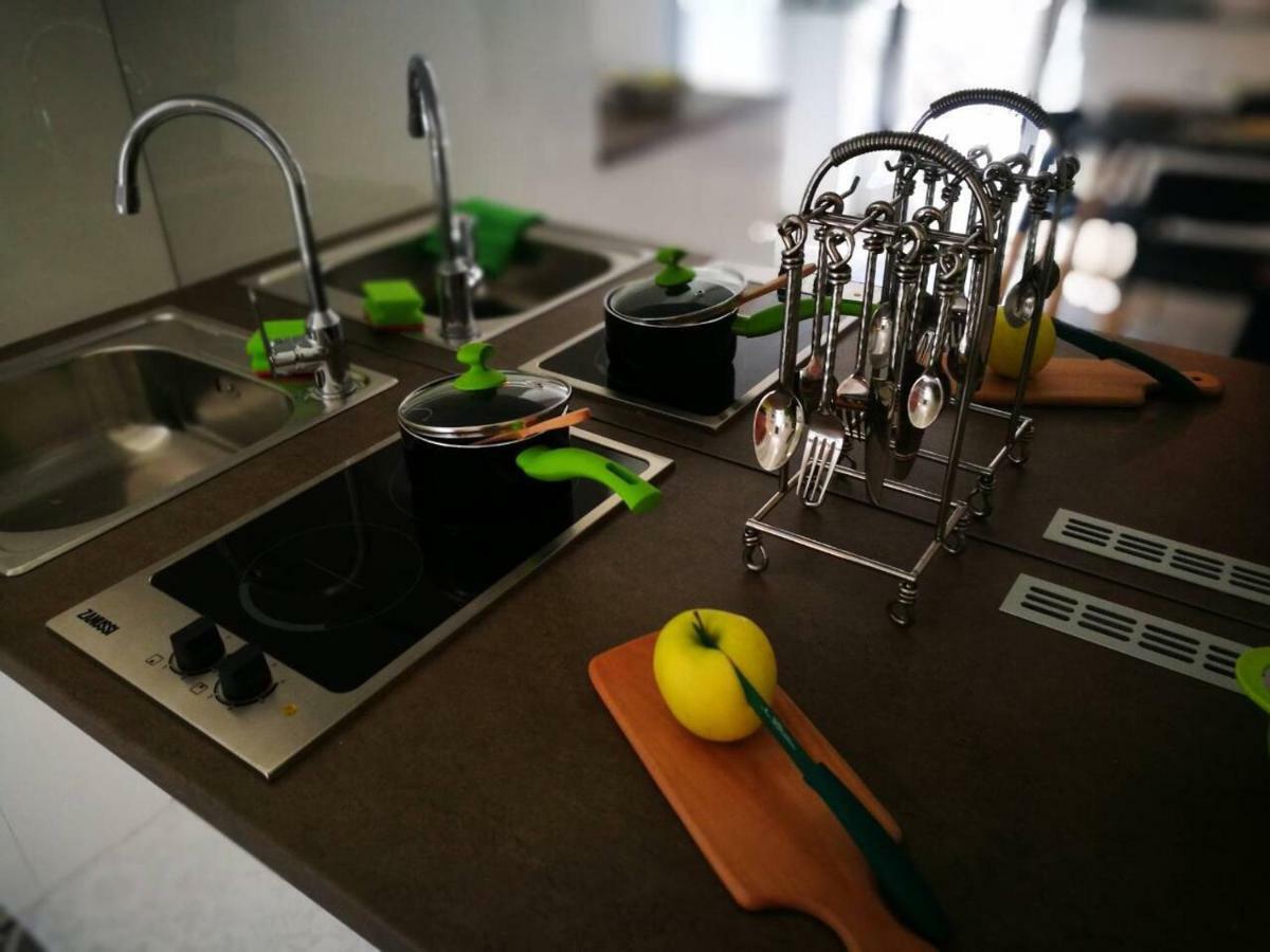Art Kuning Apartment Cres